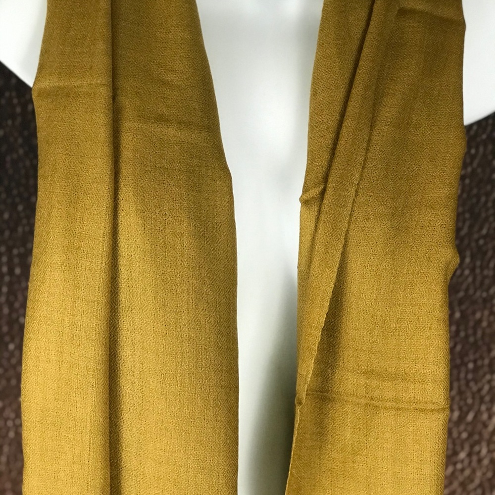 Cashmere scarf